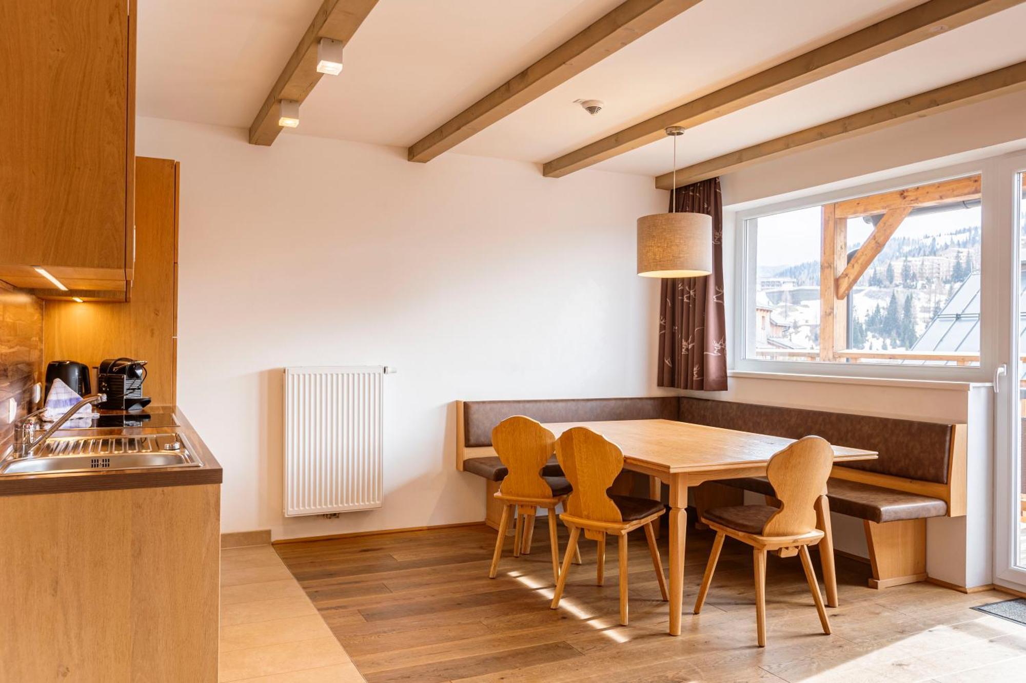 Almresort Gartnerkofel Nassfeld By Alps Resorts Зонненальпе-Насфельд Экстерьер фото